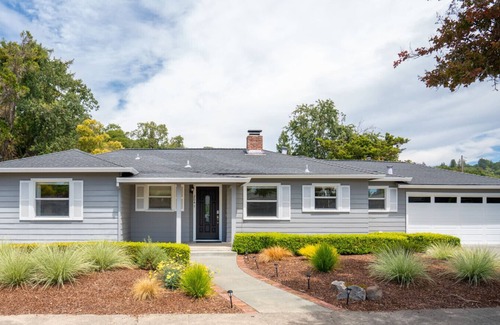 Junior College Neighborhood Association House | Santa Rosa Gem - 2 BR Home with Office and W/D