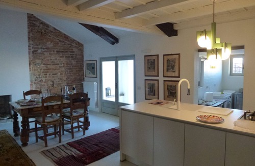 Savigliano Apartment | Santarosa Suites - Overlooking a magnificent Renaissance square