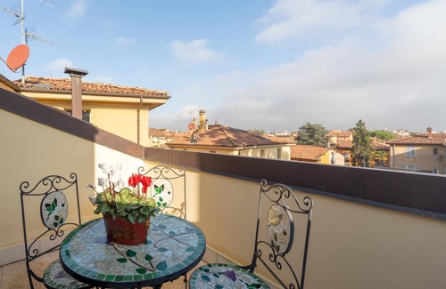 Historic Center Apartment | Santo Stefano Apartments Attic with Terrace