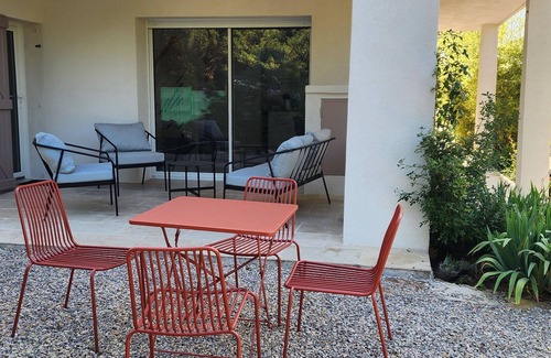 Lorgues Apartment | Santoline, un Appartement T2 Climatisé, Tout Confort, au Coeur de la Provence