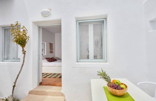 Emporio Villa | Santorini-treasures Bougonvilea Villa traditional