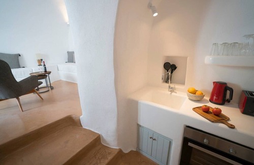 Emporio House | Santorini-treasures Mallisa villa traditional