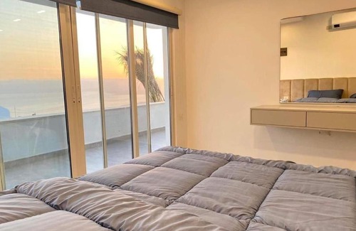 Al-Maghtas Villa | Santorini Villa
