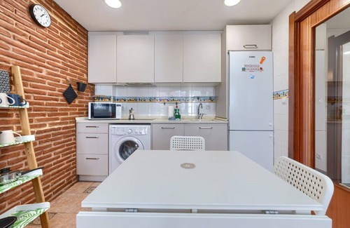 Santutxu Apartment | Santuchu Urban Escape Cozy Apartment with Easy Metro Access