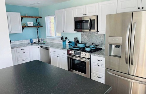 West University House | Sapphire by West University/pet OK/Sleeps 8