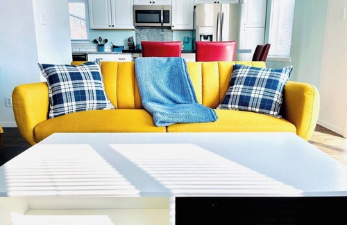 West University House | Sapphire by West University/pet OK/Sleeps 8