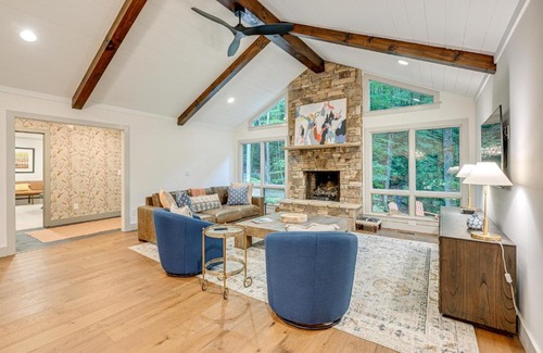 Cashiers House | Sapphire Home with Fireplace Near Skiing and Hiking!