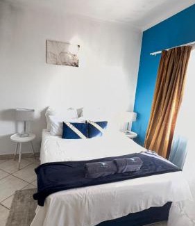 Klein Windhoek House | Sapphire Main 2 Self Catering At 54