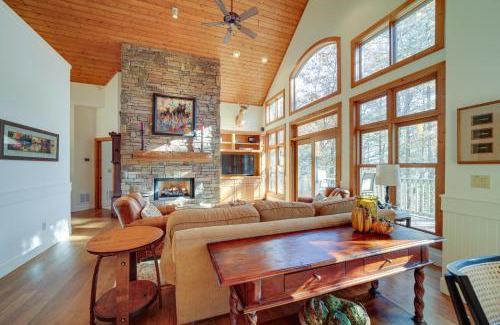 Sapphire House | Sapphire Vacation Rental Less Than 1 Mi to Whisper Lake!
