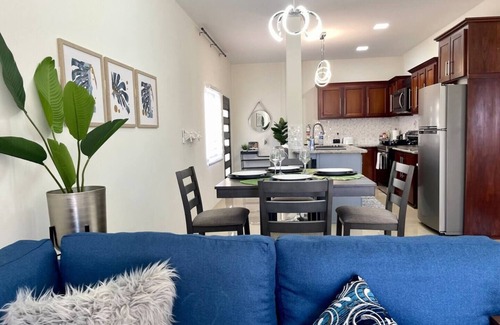 Buccoo Condo | Sapphire-Vibrant & Relaxing 3mins to Buccoo Beach
