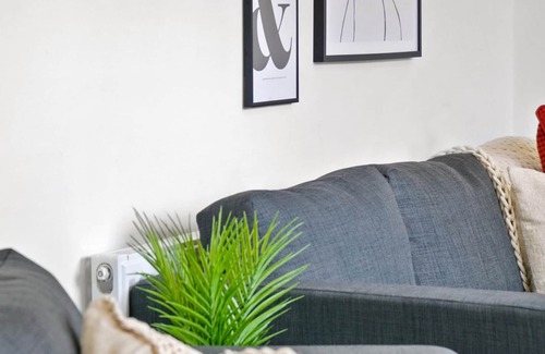Failsworth Apartment | Sarah House, Apartment 1