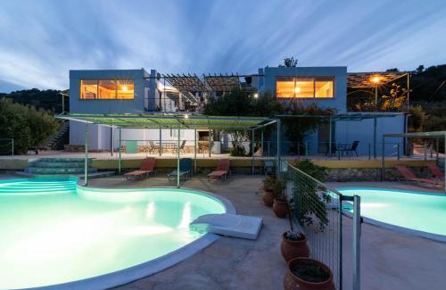 Myrtos House | Sarakinas Residences