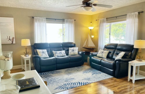 Alta Vista House | Sarasota Gateway Beach House