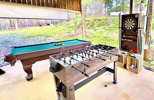 Independence Cabin | Sardis Lake Bunkhouse. Deer Camp . WiFi