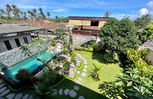 Kemenuh House | Sari Murni