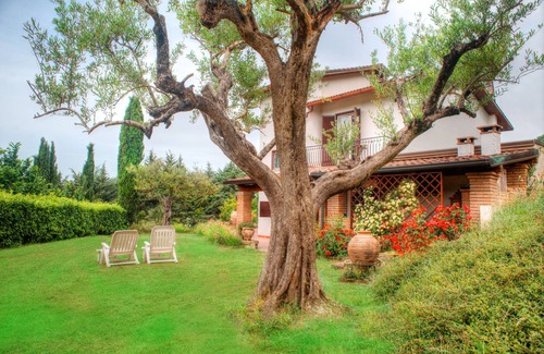 Luogosano Villa | SARKEEP - Villa immersed in the Taurasi vineyards