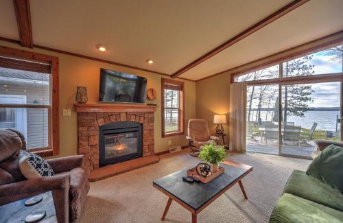 Brill House | Sarona Serenity Lakeside Retreat with Boat Dock!