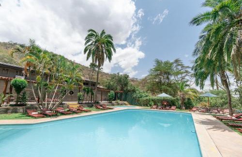 Nakuru Cabin | Sarova Lion Hill Game Lodge