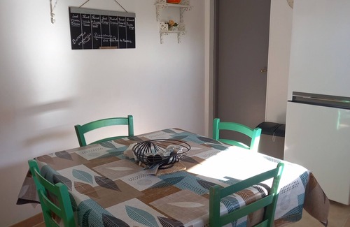 Sarrians House | Sarrians rental for 4 people, pets welcome.
