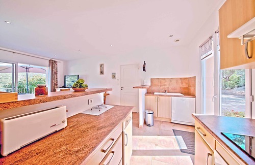 Sartene Villa | Sartene Orasi: apartment in very comfortable villa, air conditioning, WiFi