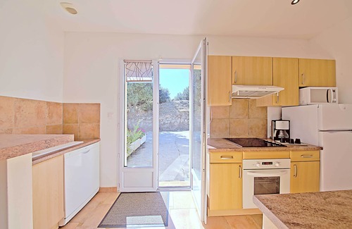 Sartene Villa | Sartene Orasi: apartment in very comfortable villa, air conditioning, WiFi