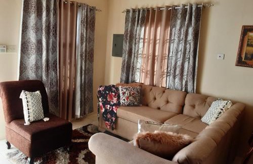 Portmore Apartment | Sassy Diamond Crest