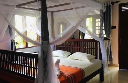 Ambalangoda Villa | Sathis Villa