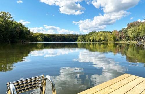 Saugerties South Apartment | Saugerties Waterfront Getaway