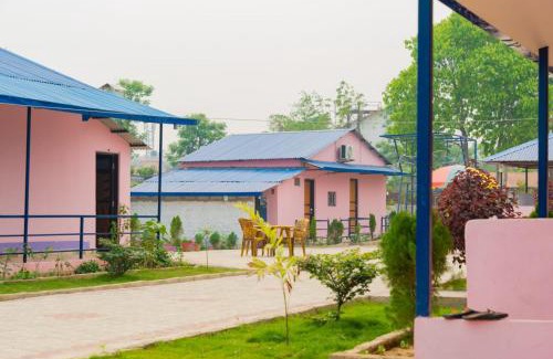 Namarjung Resort | Sauraha Cottage
