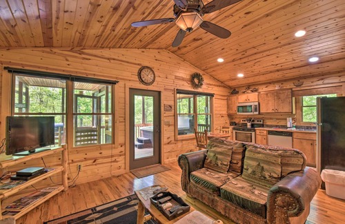 Helen Cabin | Sautee Mountain Retreat at ‘The Rendezvous’