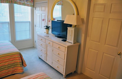 Vaught House | Savannah Shores 9730 Leyland Dr unit 4.