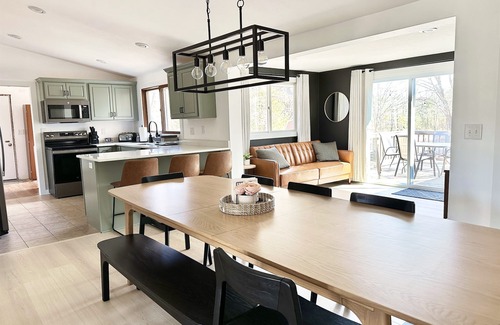 Fish Creek House | Save 10% on Weeknight Stays - Fish Creek - Trails + Fire Pit + Sleeps 10