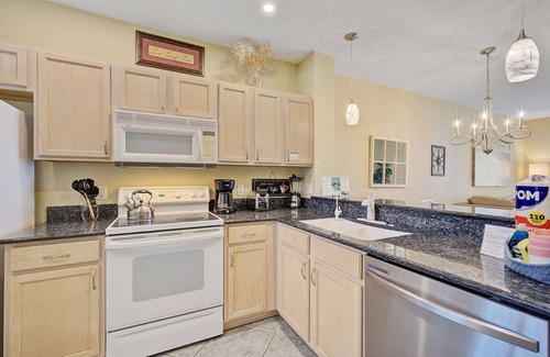 Sabal Harbour House | Save Big This Fall: 10% Off Until Nov 30!