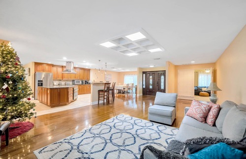 Clearwater House | Save on Booking Thanksgiving Now Special Rate, Won't Last Long
