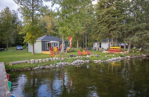Quinte West Cottage | Savi By The River - Cozy & Affordable 1Br Cottage plus Bunkie w/Watercraft, Deck, Firepit