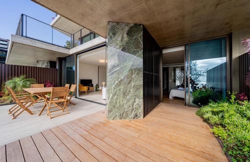 Sao Martinho Apartment | Savoy Residence Monumentalis 2B or Not 2B by LM&AC Signature