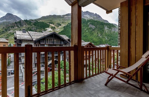 Val-d'Isere Apartment | Savoyards and rustic studio in the heart of Val d'Isère