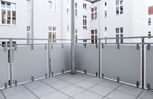 Charlottenburg Apartment | SC 5/6 boxspring beds + 6 bedrooms, 3 bathrooms, 2 kitchens, 180sqm + elevator