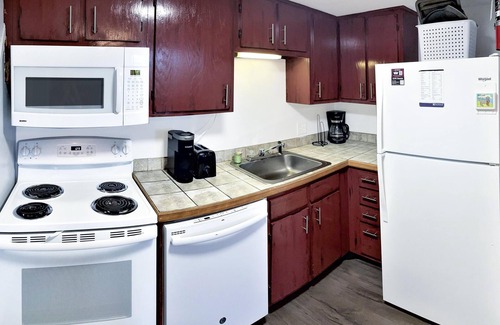 Snowshoe Condo | SC 5405: Modern 2BR w/pool. Perfect for your summer biking getaway!