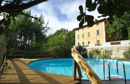 Montefiridolfi House | Scenic Trails and stone stays
