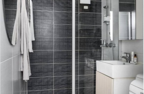 Punavuori Apartment | Scandinavian 2-rooms apartment City Center