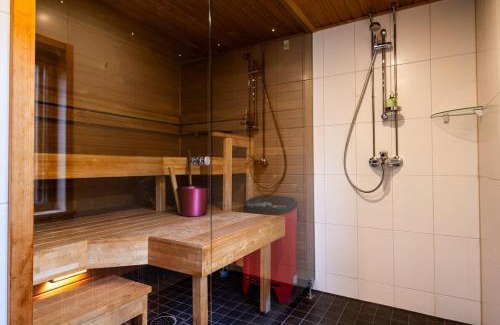 Asikkala Ski Chalet | Scandinavian summer cottage in Asikkala