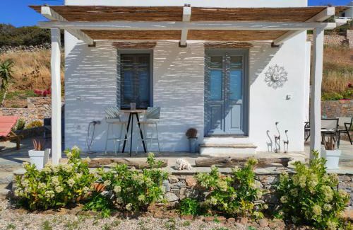 Katapola House | Scarpathia House
