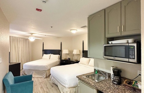 Crystal Harbour Resort | Scenic and Peaceful Location! Quiet Room w/Fantastic Island View, Outdoor Pool