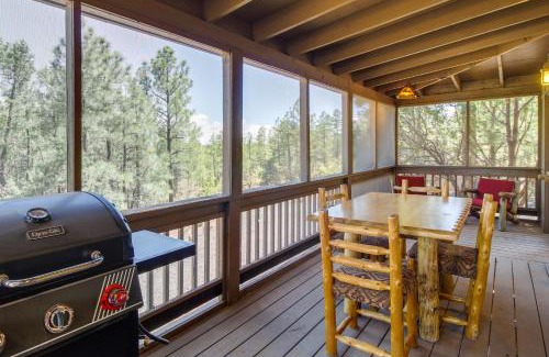 Show Low House | Scenic Arizona Cabin about 2 Mi to Show Low Lake!
