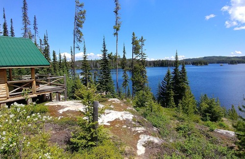Central Okanagan Cabin | Scenic cabin overlooking Oyama Lake. Big deck. Pet-friendly!