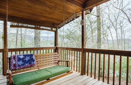 Robbinsville Cabin | Scenic Cabin Retreat w/Porch, Firepit & Views