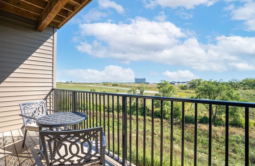 West Des Moines Apartment | Scenic Forest View w/Garage