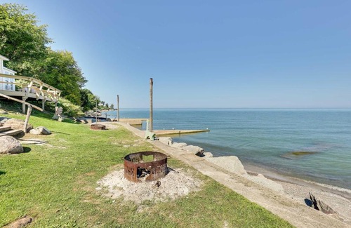 Geneva-on-the-Lake House | Scenic Geneva Cottage with Lake Erie Beach Access!