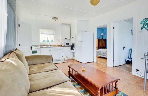 Geneva-on-the-Lake House | Scenic Geneva Cottage with Lake Erie Beach Access!